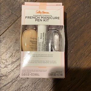 Sally Hansen manicure set